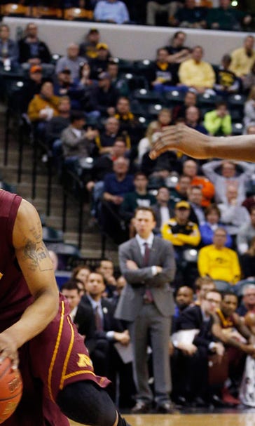 Killer combo: Koenig, Hayes help propel Wisconsin past Minnesota
